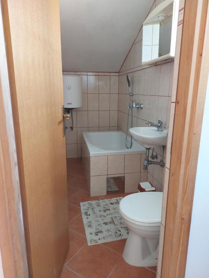 Apartmani Igercic Stinica Eksteriør billede